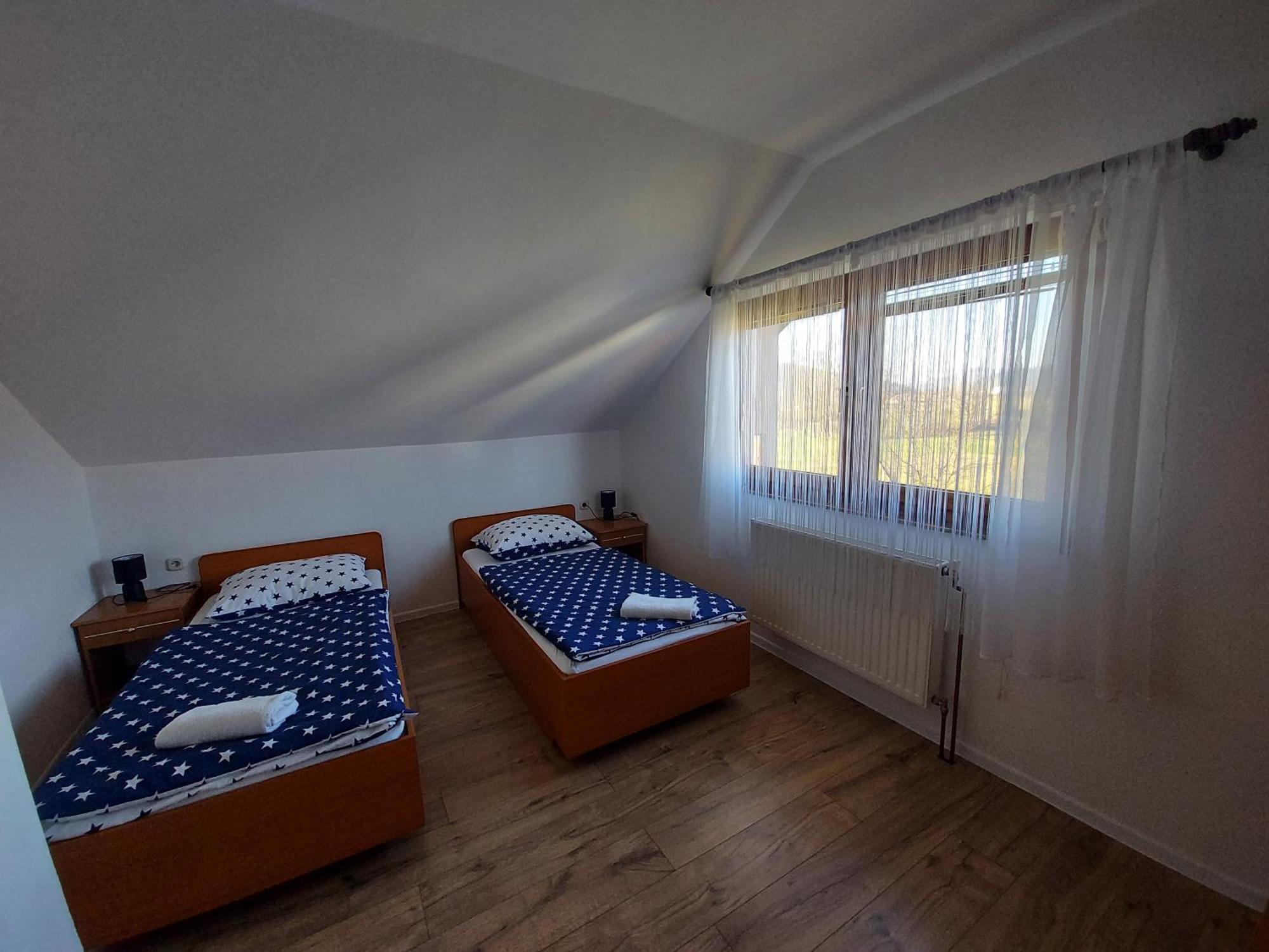 Guest House Gacka Rogic Otočac Exteriör bild