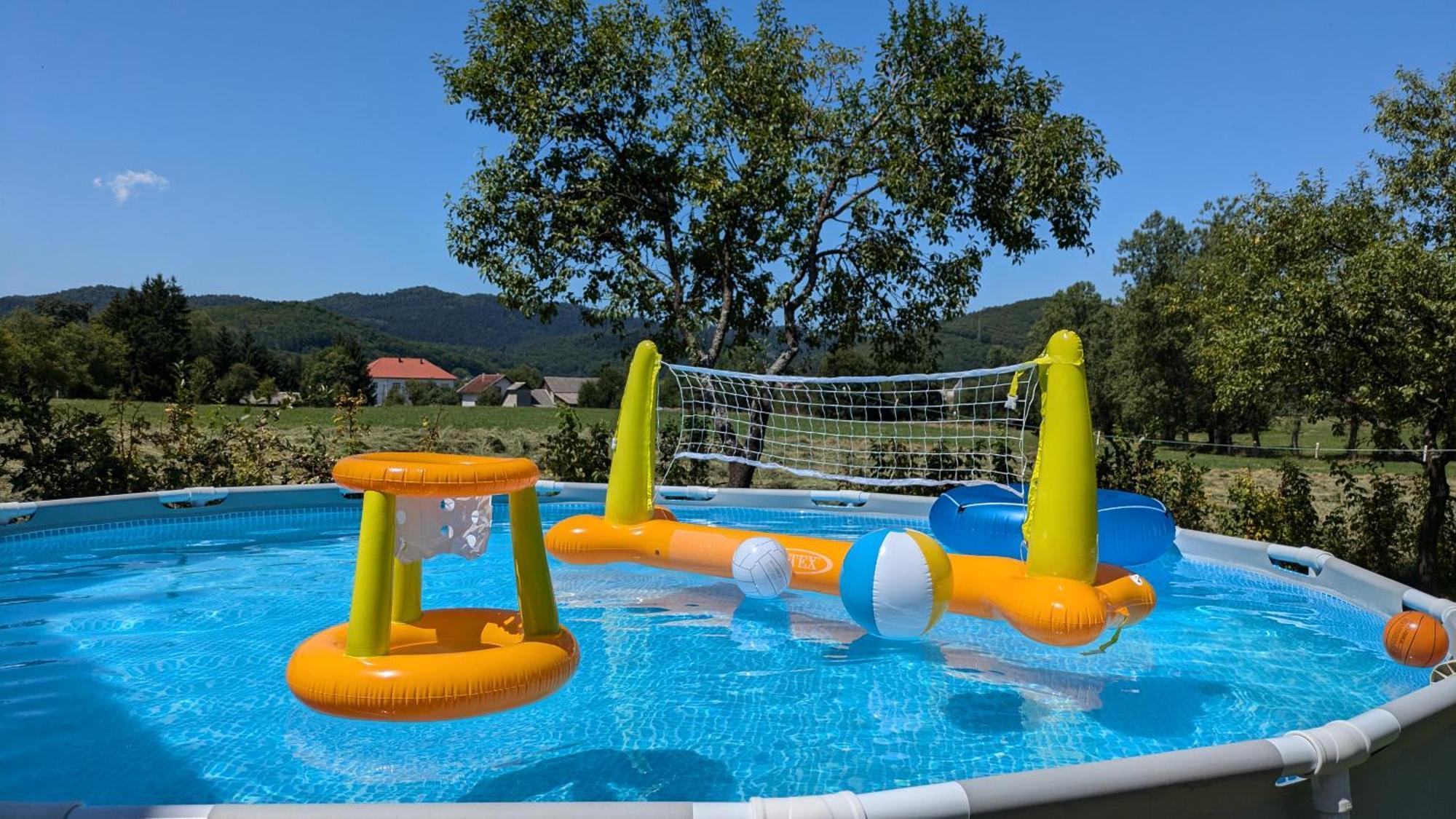 Guest House Gacka Rogic Otočac Exteriör bild
