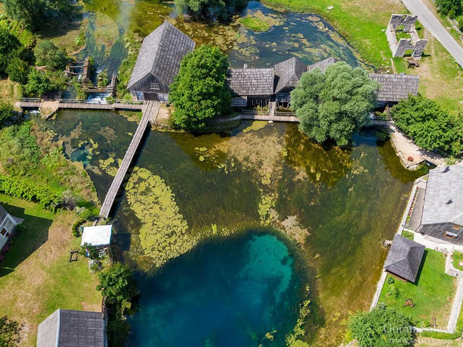 Guest House Gacka Rogic Otočac Exteriör bild