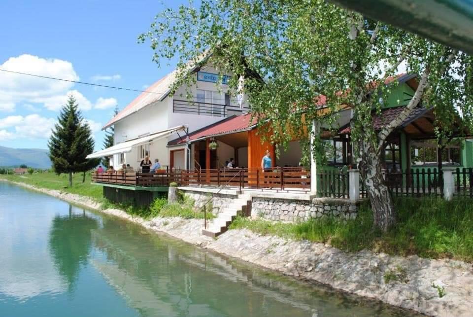 Guest House Gacka Rogic Otočac Exteriör bild